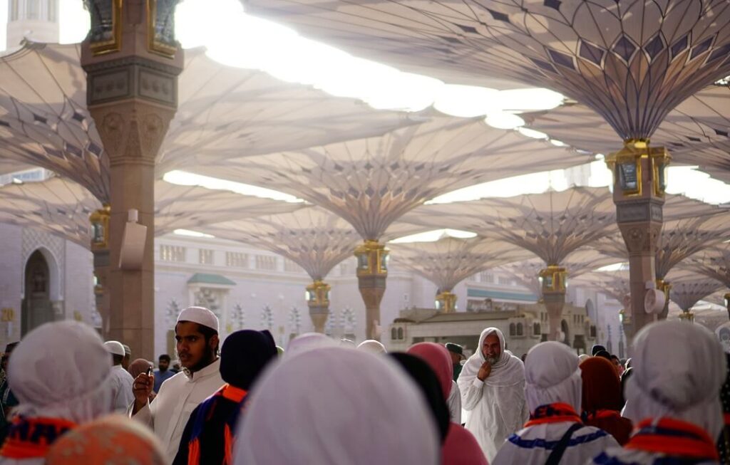 Umrah 2026 Transport Tips: How to Avoid Taxi Scams in Makkah & Madinah